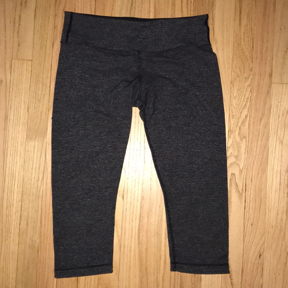 Lulu Lemon cropped pants